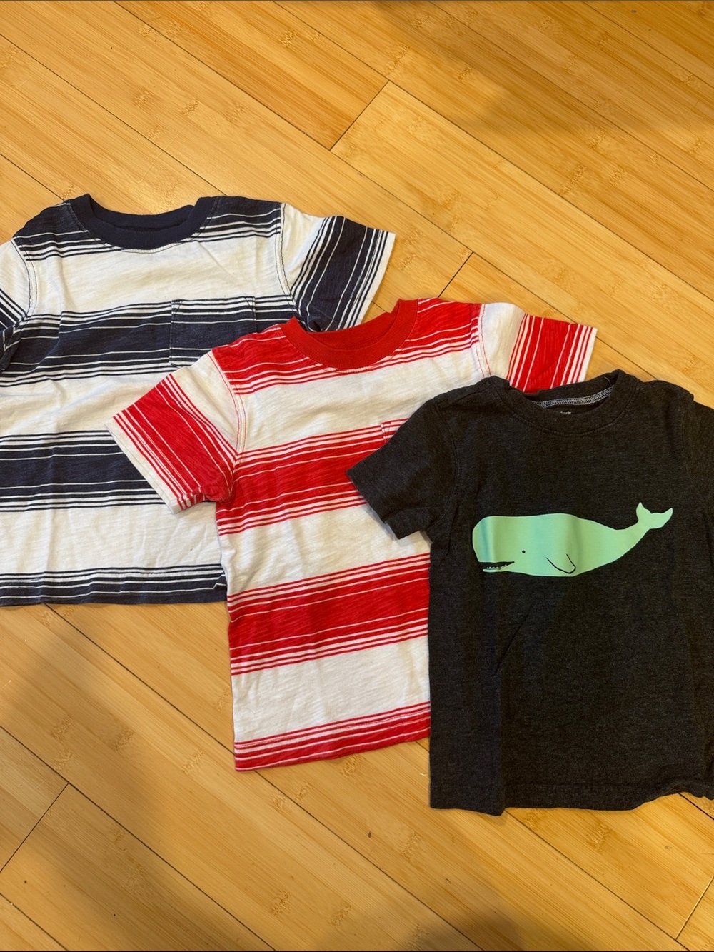 LIKE NEW! BUNDLE! 3! Carter’s Kids Toddler Assorted Cotton Shirts Sz 2T